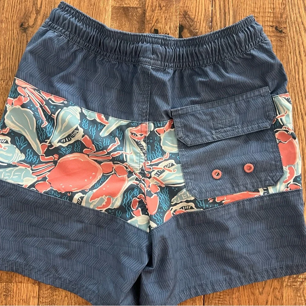Vineyard Vines Chappy Swim Trunks Size‎ 6 Excellent condition Crabs Seashells H